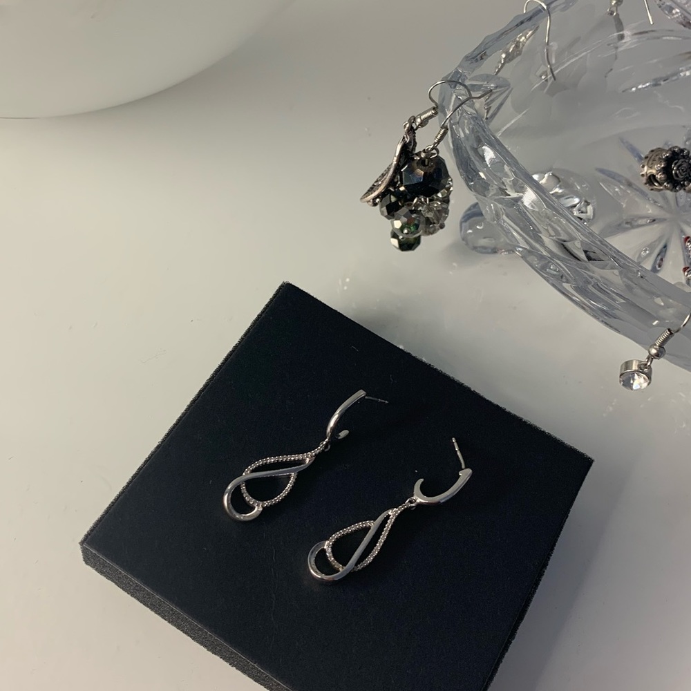 925 Sterling Silver and Diamond Chip Earrings